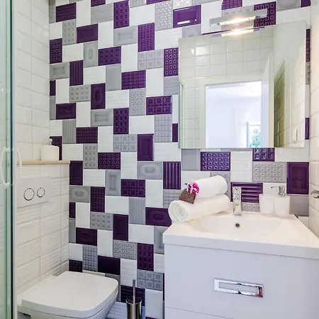 Beautiful In With Wifi Gromaca