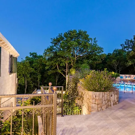 Beautiful In With Wifi Casa de Férias Gromaca