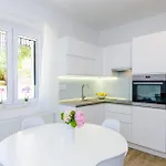 Casa vacanze Beautiful In With Wifi Gromaca