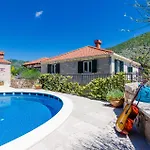 Nyaraló Luxurious In