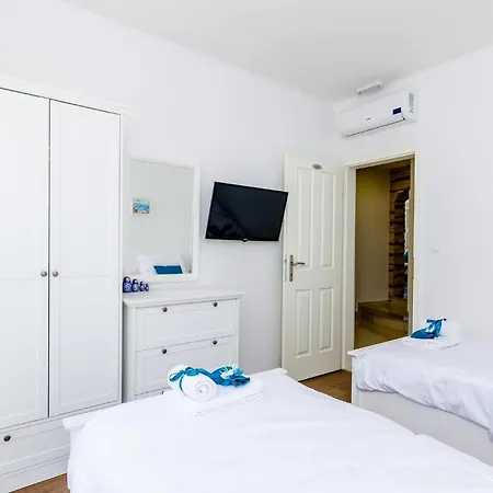 Beautiful In With Wifi *