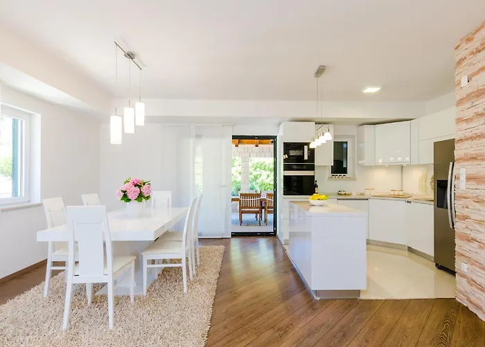 Beautiful In With Wifi * Gromaca